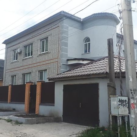 Appartamento 2 Комн. 5 Мест, 10 Мин. До Центра Kropyvnyc'kyj Esterno foto