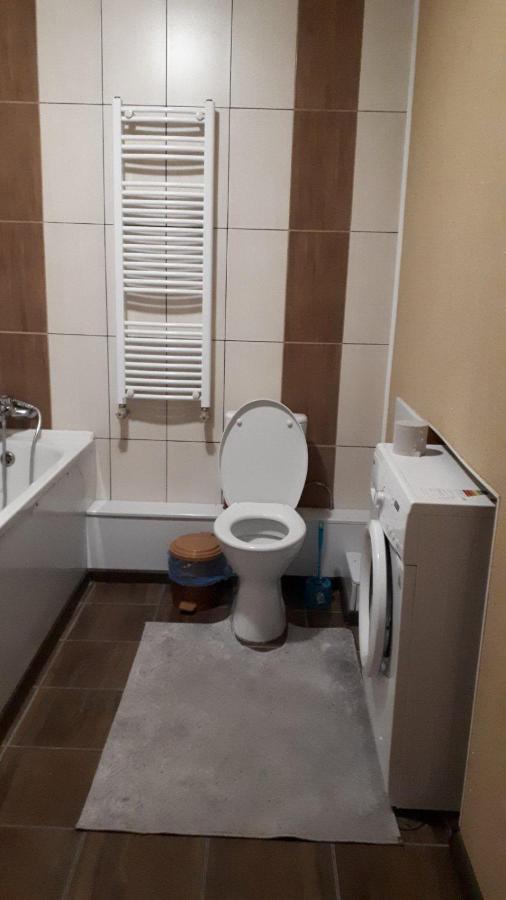 Appartamento 2 Комн. 5 Мест, 10 Мин. До Центра Kropyvnyc'kyj Esterno foto
